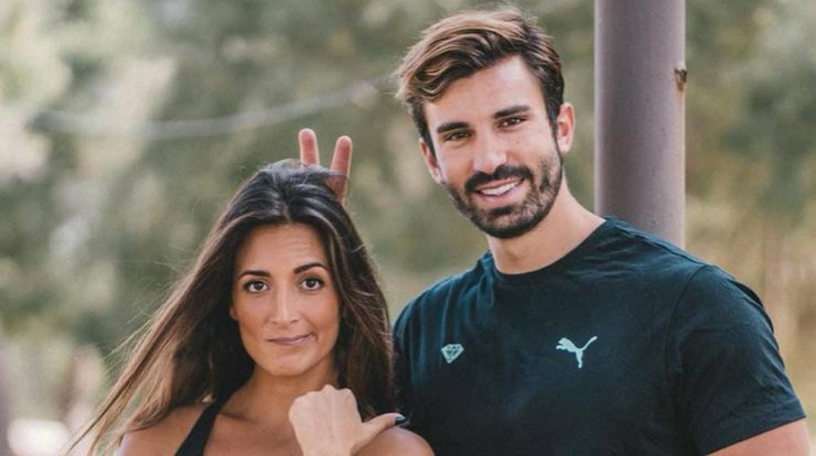 Ηλίας Γκότσης: Με το που αποβλήθηκε έκανε unfollow την άλλοτε κολλητή του Εύη Σαλταφερίδου [βίντεο]