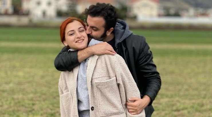 Ηλίας Ανδρέου: Ο πρωτότυπος τρόπος που φλέρταρε τη σύντροφό του! [βίντεο]