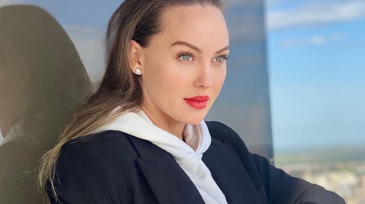 Ilona Garamvolgyi: Αποκάλυψε με ποιον τρόπο έμαθε ελληνικά και μας άφησε άφωνους! [βίντεο]