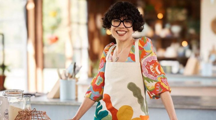 Η Κύπρια που είναι φιναλίστ στο Αυστραλιανό Bake Off – Έφτασε στον τελικό με χαλλουμωτές και ελιόπιτες