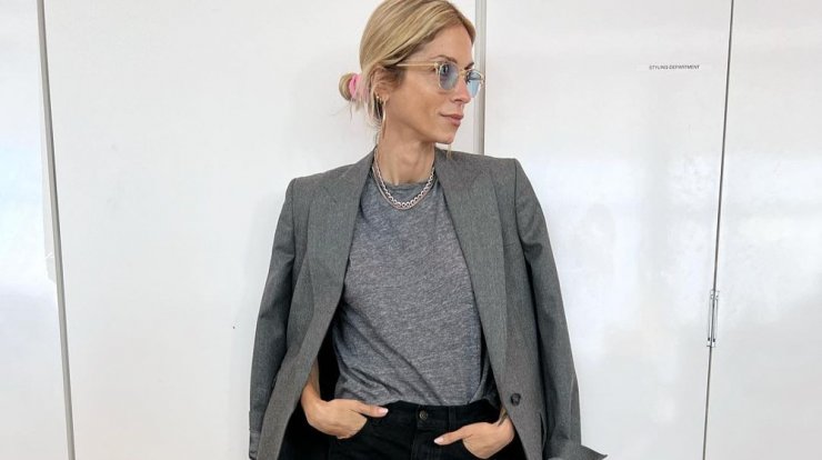 Σοφία Καρβέλα: Φόρεσε το glam top κυπριακού brand με 2 stylish τρόπους