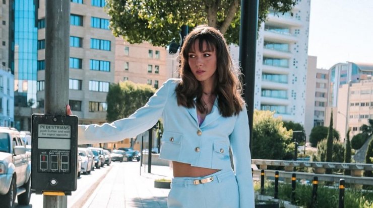 Εβελίνα Σκίτσκο: Το outfit της στο Μιλάνο είναι ότι πιο sexy έχουμε δει 