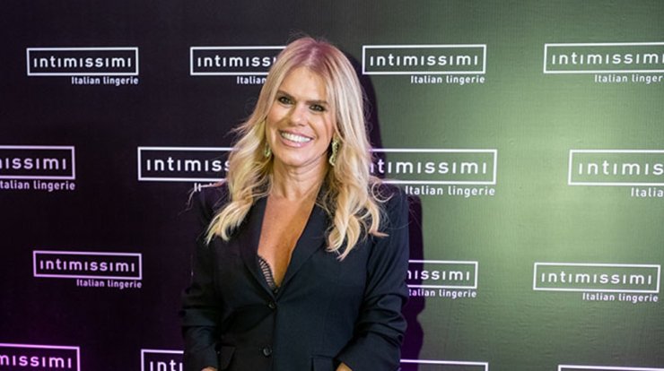 Ταξιδιωτικό στυλ: Η Λώρια & η Πόλυ παραδίδουν στυλιστικά μαθήματα