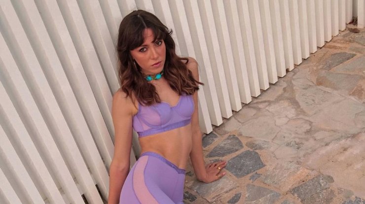 Εβελίνα Σκίτσκο: To φόρεμα κυπριακού brand που επιλέγει για τους γάμους του φθινοπώρου