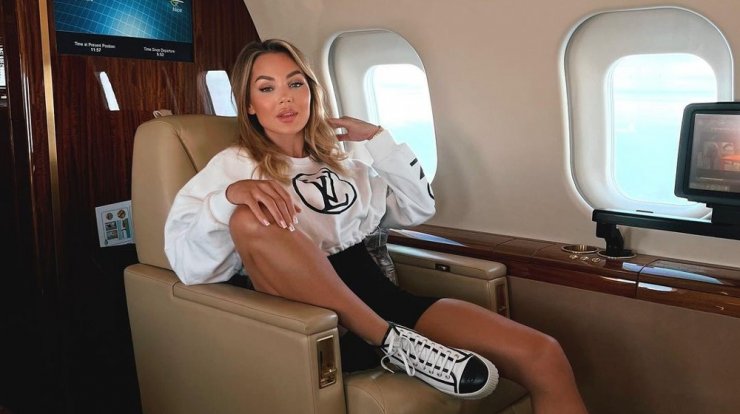 Η διάσημη fashion insider Dasha Lapushka με Εφι  