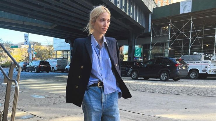 Το office style της Σοφίας Καρβέλα που αξίζει να αντιγράψεις