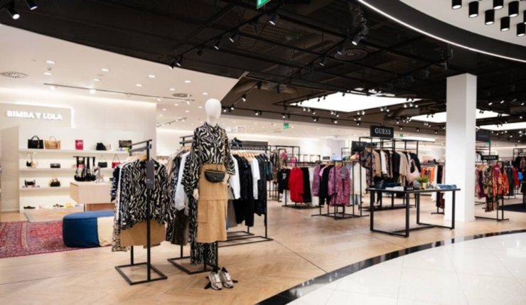 Τα brands που επιλέγουμε για stylish σύνολα από τα πολυκαταστήματα ERA