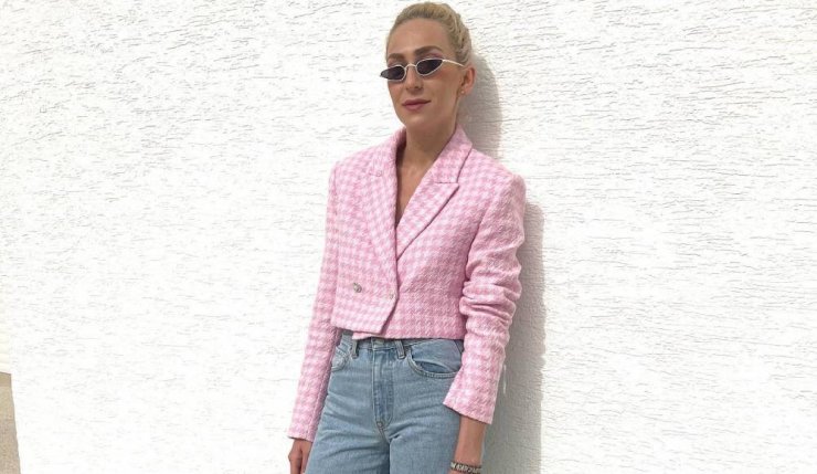 Γιατί η Jodie Mini Bag του οίκου Bottega Veneta είναι η αγαπημένη των fashionistas του νησιού