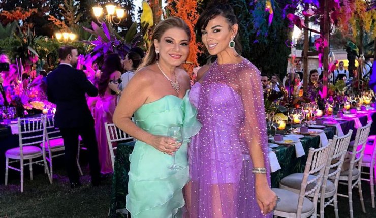 Οι δημιουργίες Ramon Filip που ξεχώρισαν στο γάμο του Φαίδωνα Λεμή και της Μαρίας Τορναρίτη