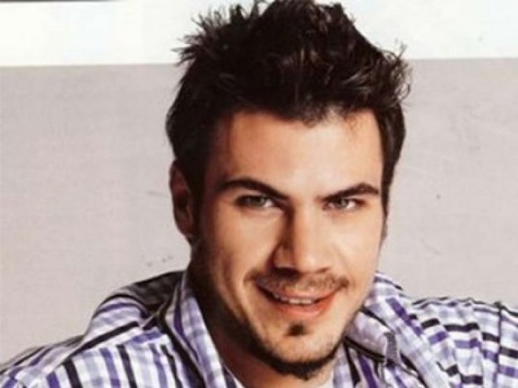 Ά.Πετρετζίκης: Άλλαξε hairstyle