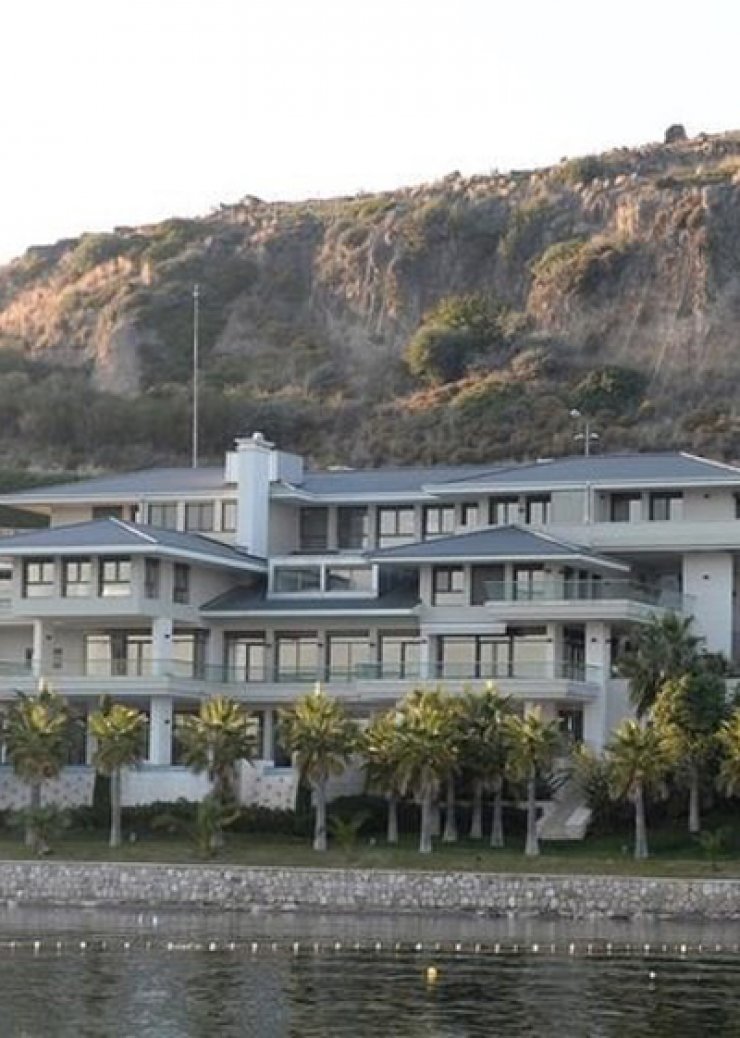 Απίστευτο! Διάσημο ζευγάρι αγόρασε αυτή την βίλα στην Τουρκία