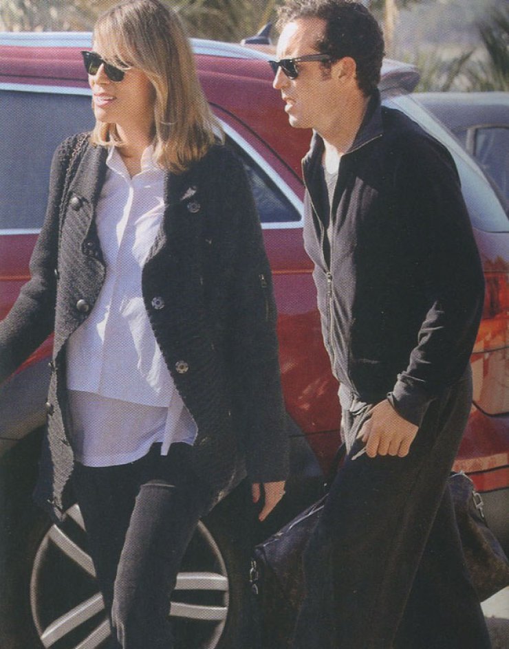 Καγιά - Κρασσάς: Ζούνε ως οικογένεια με τα παιδιά του!