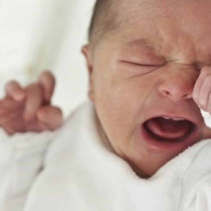 9 λόγοι που κλαίνε τα μωρά
