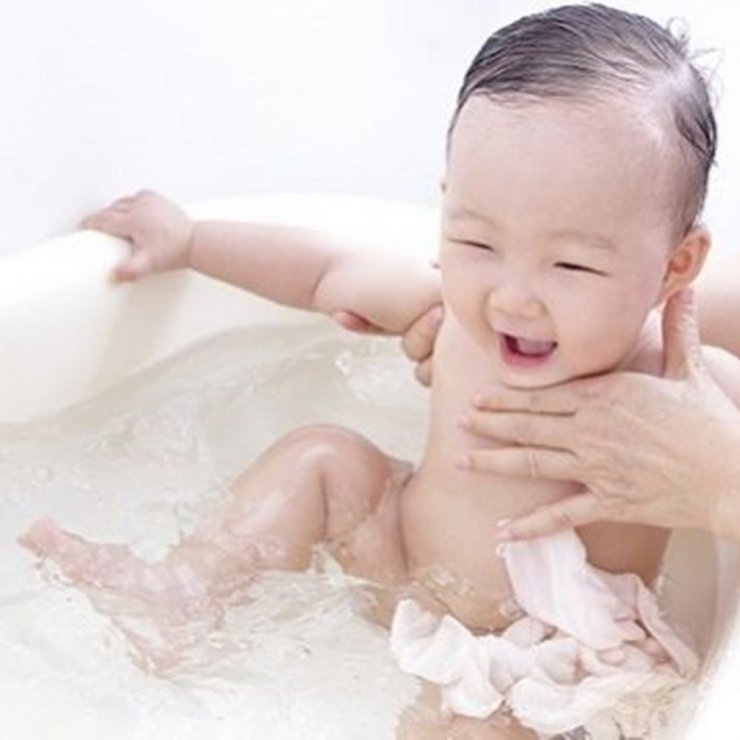 Πόσο συχνά πρέπει να κάνουμε τα παιδιά μας μπάνιο; 
