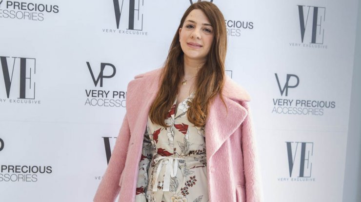 Η stylish εμφάνιση της Άντριας Ανδρέου με το ροζ να κυριαρχεί