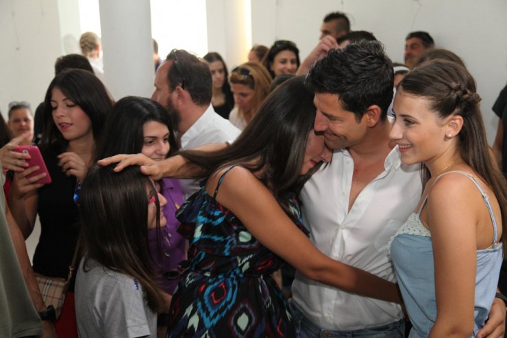 Σάκης Ρουβάς: Προκάλεσε πανικό στην Πάφο!