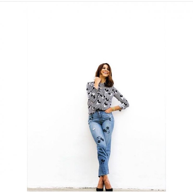 Θα λατρέψεις το παιχνιδιάρικο outfit της Κωνσταντίνας Ευριπίδου