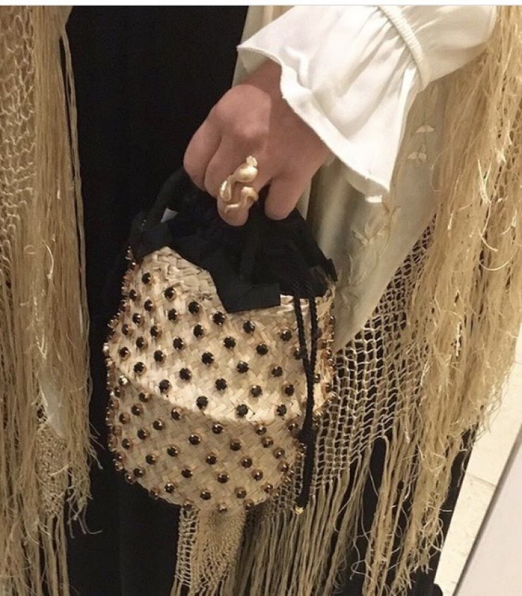 Αυτές είναι οι πιο στιλάτες basket bags που έχουμε δει φέτος!