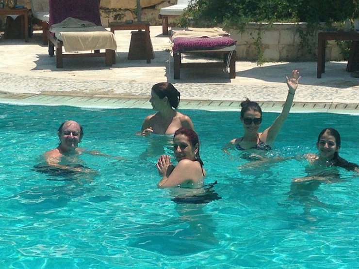 Βουτιές για αγαπημένους Κύπριους ηθοποιούς