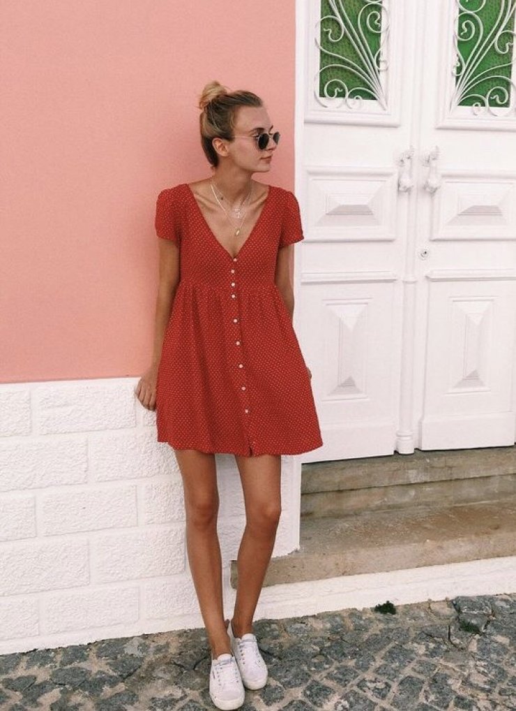 Πως μπορείτε να φορέσετε τα αγαπημένα σας sneakers το καλοκαίρι!