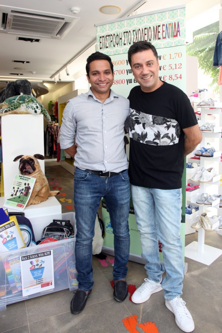 Γιώργος Θεοφάνους - Χρύσανθος Τσουρούλλης: Οι Πρεσβευτές καλής θέλησης εργάζονται για την εκστρατεία«Επιστροφή στο Σχολείο με Ελπίδα»