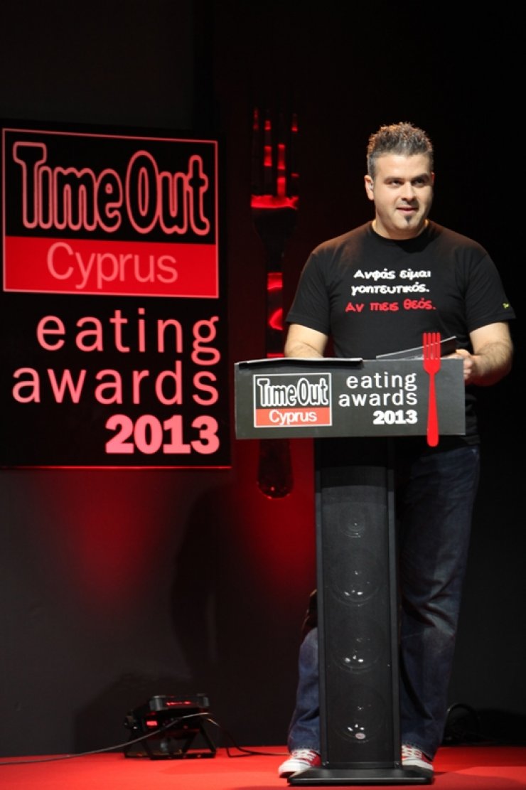 Ποιες ήταν τελικά οι γυναίκες του Λούη Πατσαλίδη στα Time Out Eating Awards 2013;