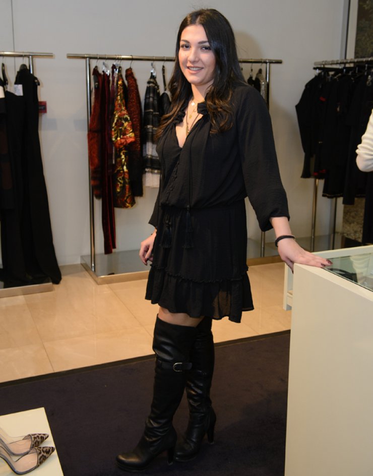 Ιωάννα Ευσταθίου: Οι διακοπές της στα ελληνικά νησιά με ιστιοφόρο!