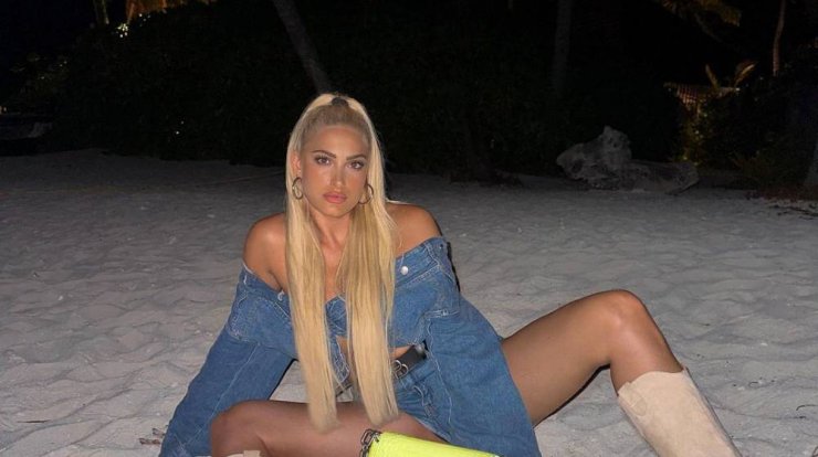 Έξαλλη η Ιωάννα Τούνη με τη διαρροή της πρόσκλησης της βάφτισης του γιου της [βίντεο]