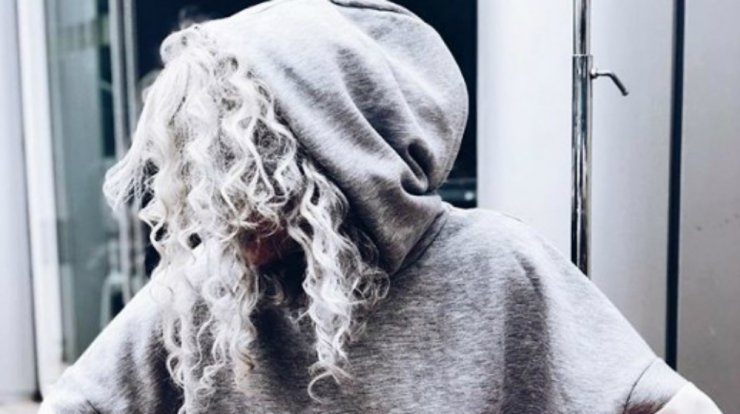 Επώνυμη Κύπρια έκανε μια ανατρεπτική αλλαγή στα μαλλιά της που δεν περιμέναμε ποτέ