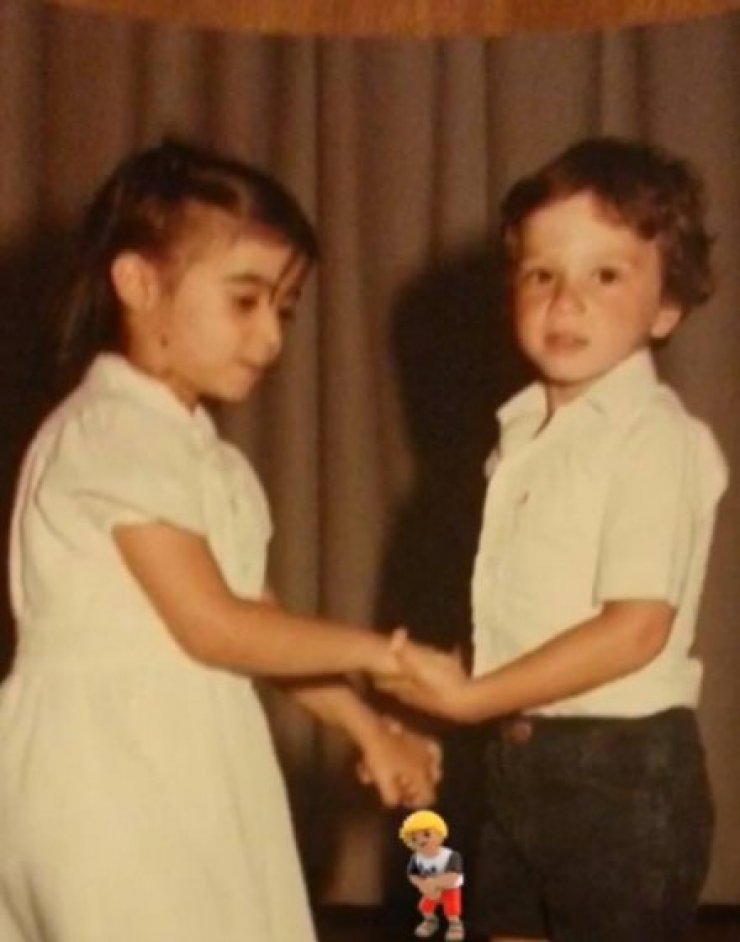 Δεν πάει το μυαλό σας! Ποιος επώνυμος Κύπριος είναι το αγοράκι στη φωτογραφία;