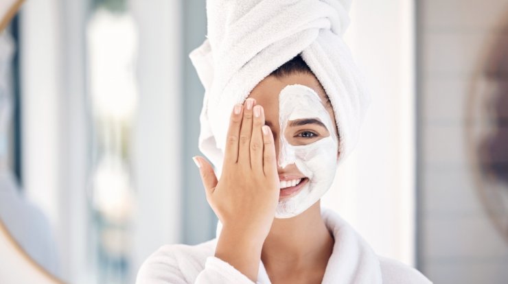 After vacations: Φτιάξε μόνη σου μια DIY face mask για αναζωογόνηση και ενυδάτωση