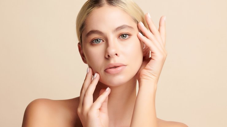 Τα σημάδια που δείχνουν οτι η επιδερμίδα σου χρειάζεται περισσότερη φροντίδα το φθινόπωρο