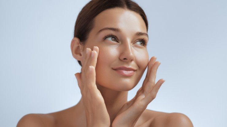 DIY eye mask: Φτιάξε μόνη σου τη μάσκα που ξεκουράζει την περιοχή των ματιών