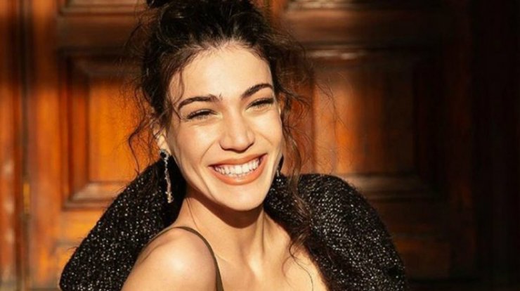 Ήβη Αδάμου: Η αποκάλυψη που έκανε για τον γάμο και την βάπτιση της κόρης της! 