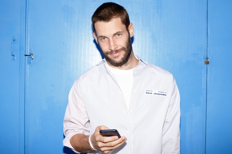 O σχεδιαστής Jacquemus δημιούργησε το πιο περίεργο καλοκαιρινό φόρεμα