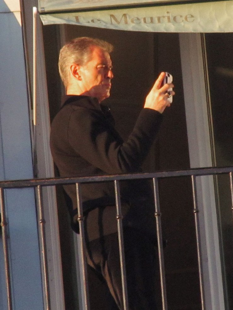 Σε ποιον διάσημο σταρ αρέσουν πολύ οι selfies; [εικόνες]