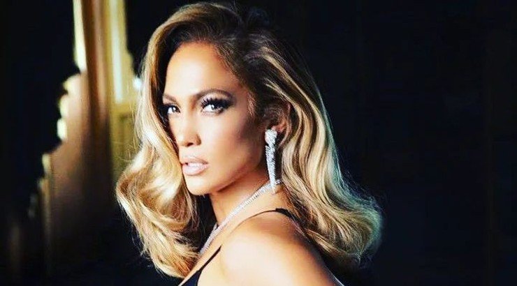 Jennifer Lopez: Μυστήριο με το “μαύρο” που “έριξε” στο προφίλ της στο instagram