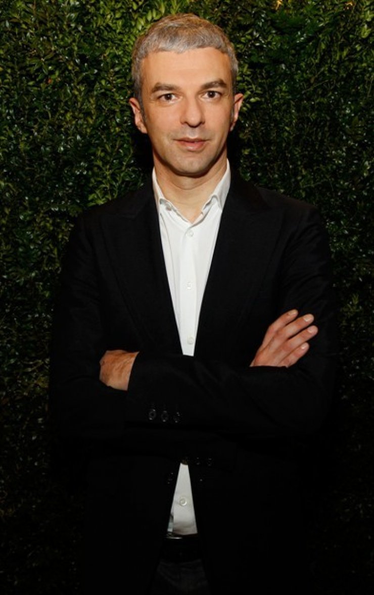 Ποιος είναι ο νέος καλλιτεχνικός διευθυντής του οίκου Jil Sander;