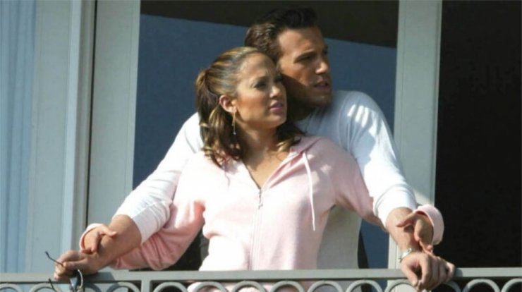 Jennifer Lopez - Ben Affleck: Καυτά φιλιά και αγκαλιές μπροστά στον κόσμο [εικόνα]