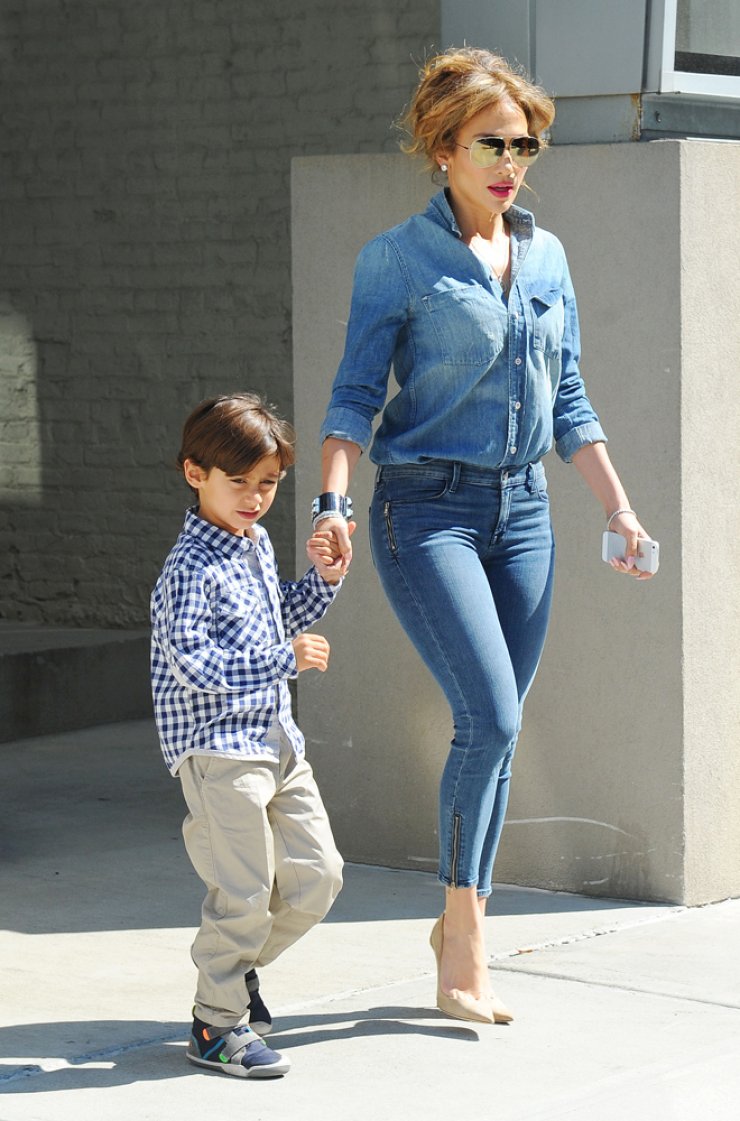 Η Jennifer Lopez ψηφίζει jean [εικόνες]