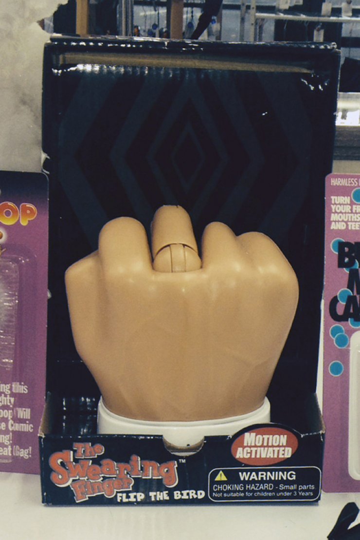 Δείτε το ασυνήθιστο δώρο που έκανε η Jolie στο γιο της [εικόνες]