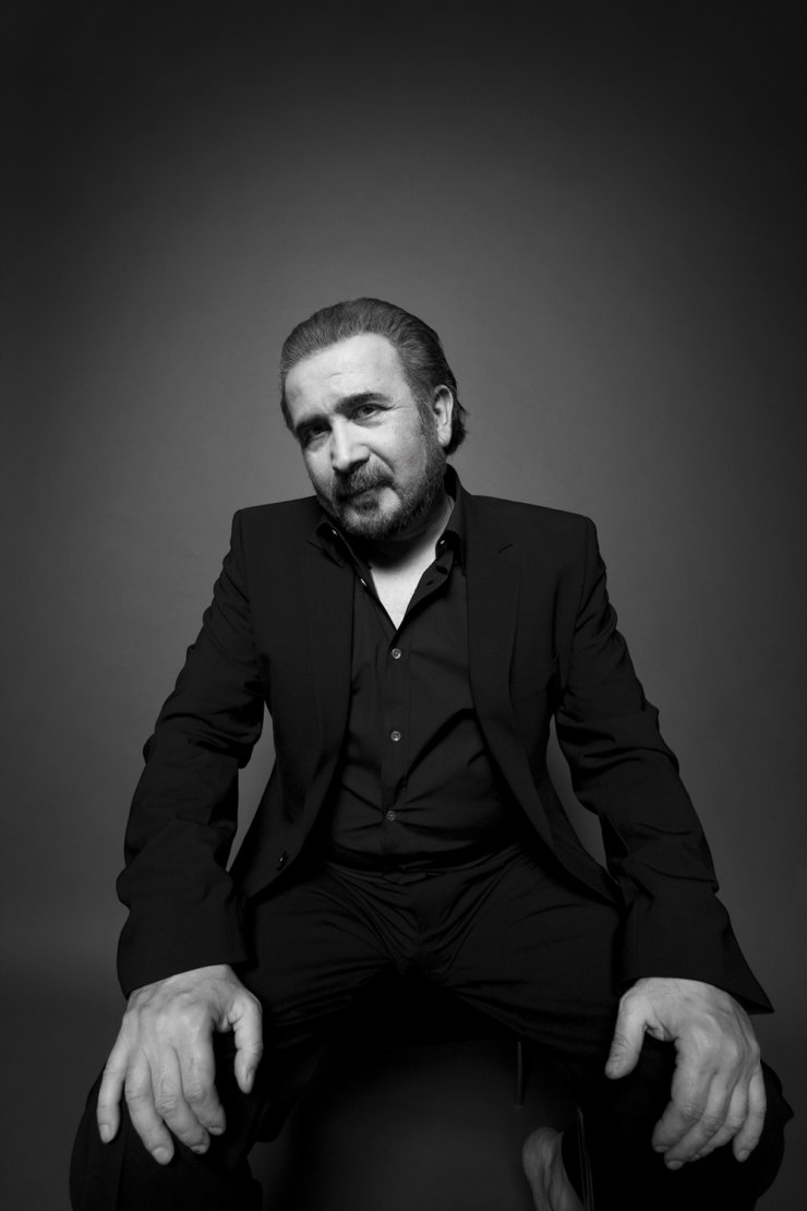 Δύσκολες ώρες για τον Λάκη Λαζόπουλο!