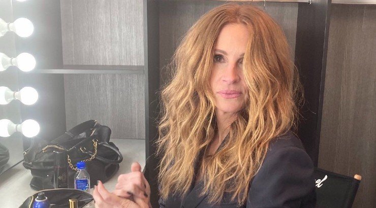 Η Julia Roberts υποδύεται όλους της τους ρόλους μέσα σε λιγότερο από 10 λεπτά