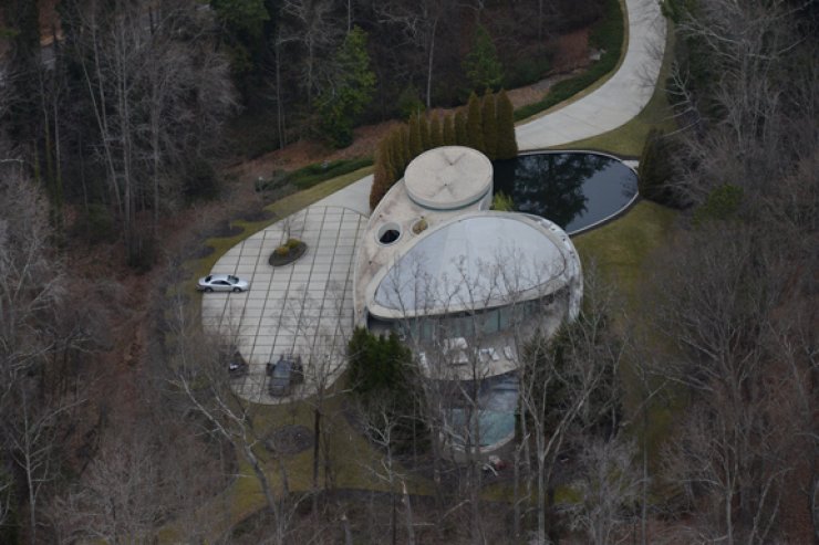 Αυτό είναι το ‘’διαστημικό’’ σπίτι του Justin Bieber [φωτογραφίες]