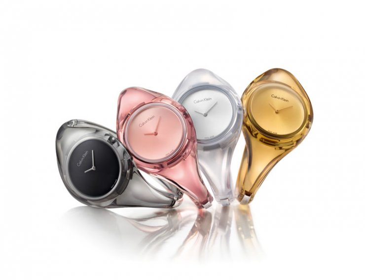 Calvin Klein pure! Ο χρόνος είναι ωραίος!
