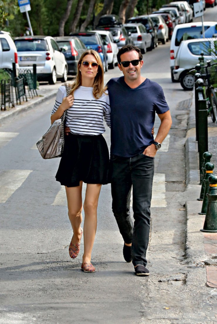 Καγιά - Κρασσάς: Η κόρη τους πια περπατάει και μιλάει - Οικογενειακή βόλτα! 