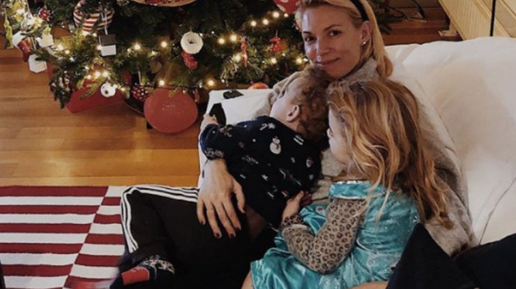 Βίκυ Καγιά: Με τα παιδιά της στα χιόνια!