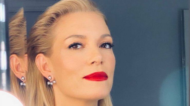 Βίκυ Καγιά: Θα τα χάσετε με την ομοιότητα που έχει με τη μητέρα της [εικόνα]