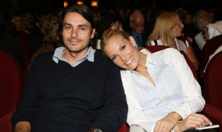 N. Κριθαριώτης: "Με τη Βίκυ δίνουμε μάχη με τη φθορά του χρονου"