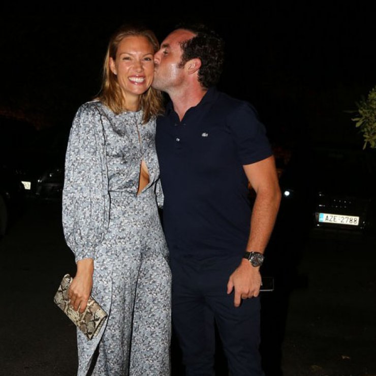 Βίκυ Καγιά – Ηλίας Κρασσάς: Έχουν επέτειο και μας έδειξαν μία φωτογραφία του γάμου τους που είχαμε δει ποτέ!